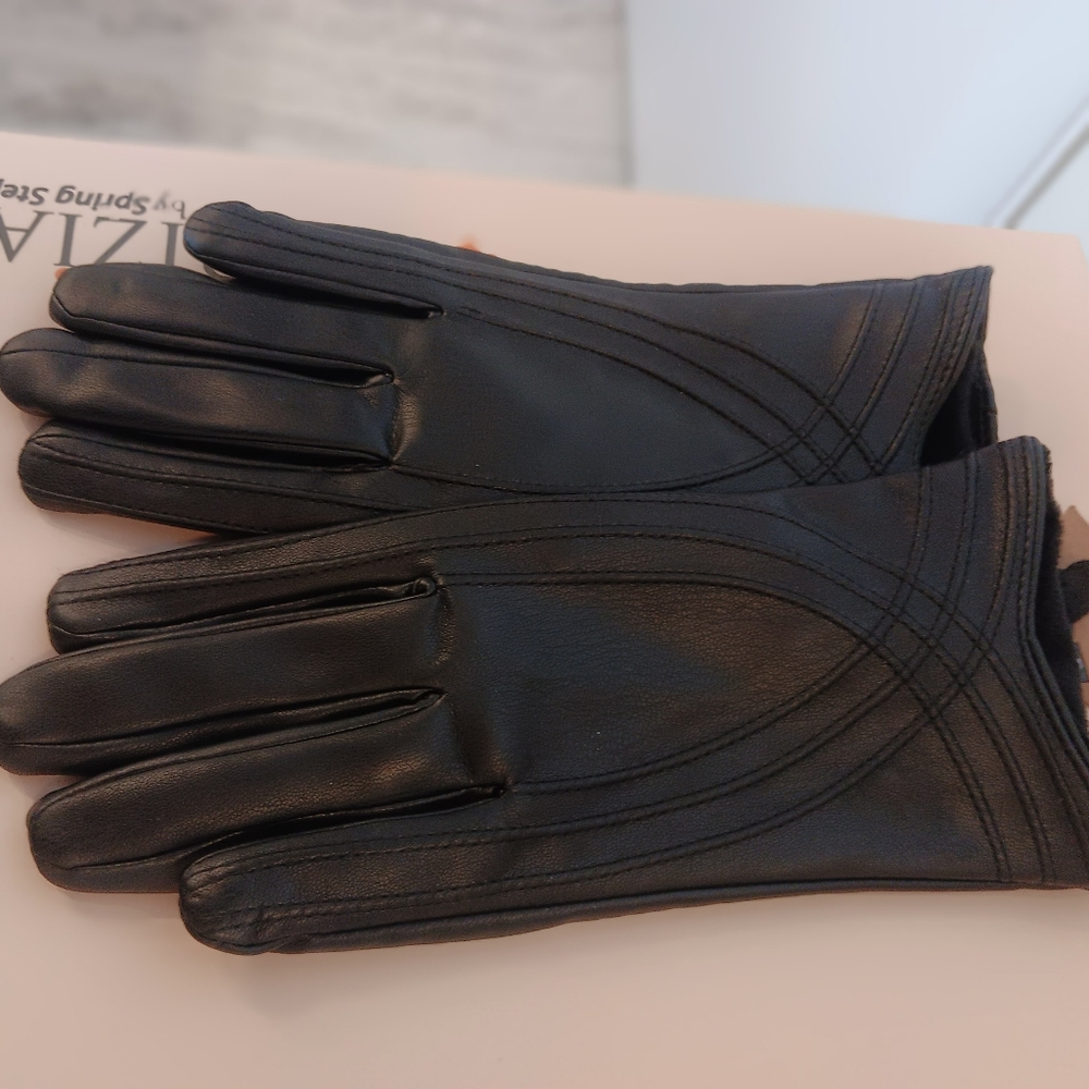 gloves - Picture 4 of 7